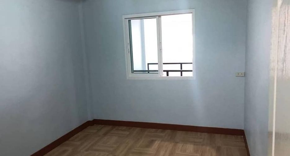 Reihenhaus zum Kauf mit 3 Zimmer in Sai Mai, Bangkok