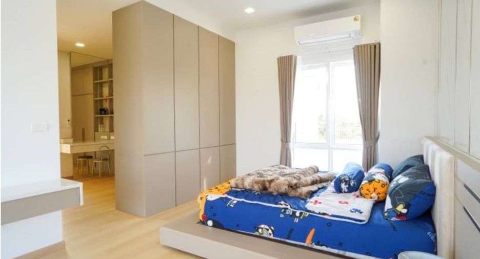 For sale 6 bedrooms villa in Saraphi, Chiang Mai