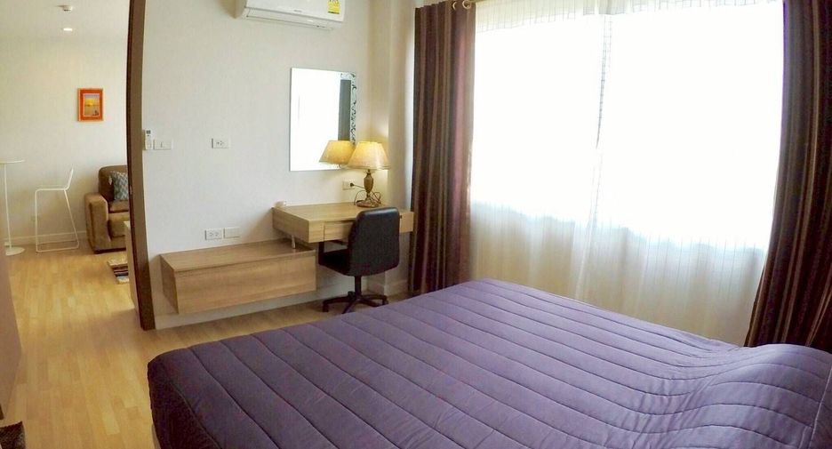 For sale 1 bed condo in Si Racha, Chonburi