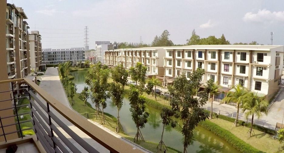 For sale 1 bed condo in Si Racha, Chonburi