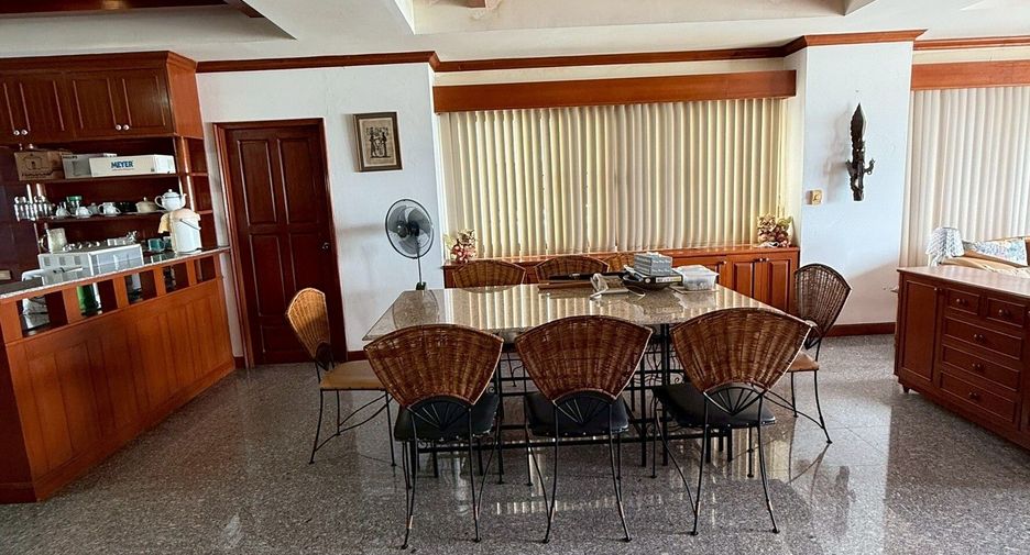 出售 3 卧室 公寓 在 Sattahip, Chon Buri