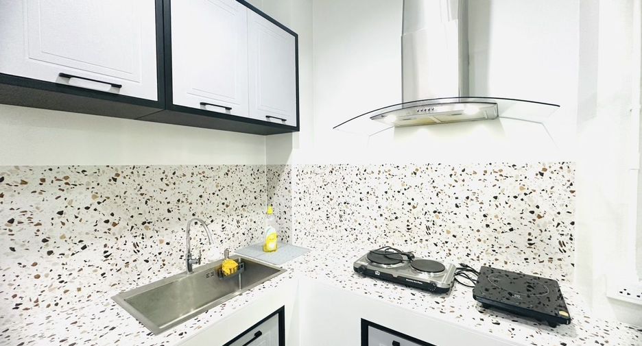 For rent 3 bedrooms townhouse in Mueang Chiang Mai, Chiang Mai