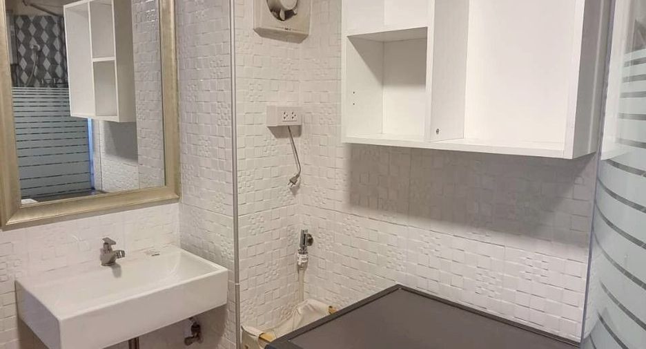 For rent 2 bedrooms condo in Mueang Chiang Mai, Chiang Mai