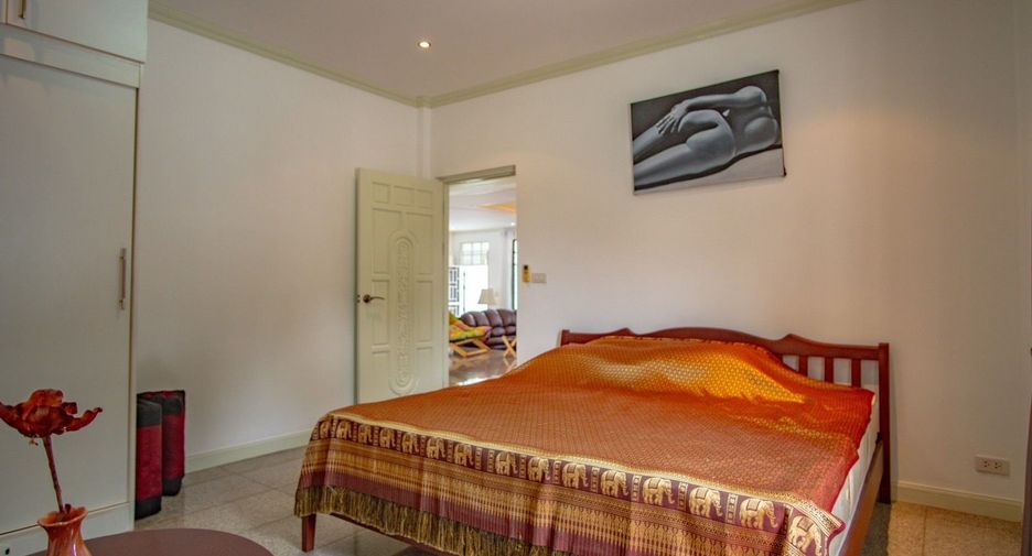For rent 4 bedrooms house in Hua Hin, Prachuap Khiri Khan