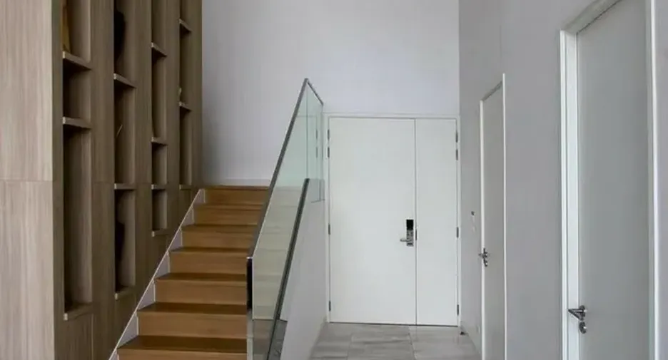 For sale and for rent 4 bedrooms condo in Bang Rak, Bangkok