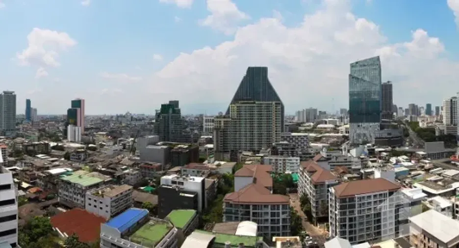 For sale and for rent 4 bedrooms condo in Bang Rak, Bangkok
