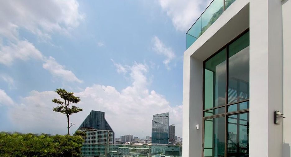 For sale and for rent 4 bedrooms condo in Bang Rak, Bangkok