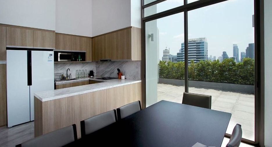 For sale and for rent 4 bedrooms condo in Bang Rak, Bangkok