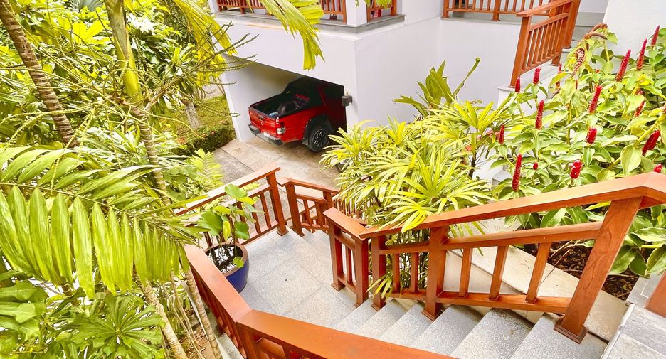 For rent 4 bedrooms villa in Ko Samui, Surat Thani