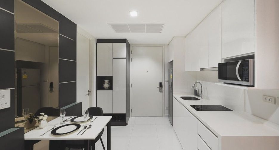 À vendre 1 chambre condo à Sathon, Bangkok