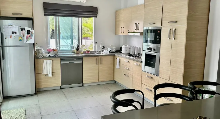 For rent 4 bedrooms villa in Hua Hin, Prachuap Khiri Khan