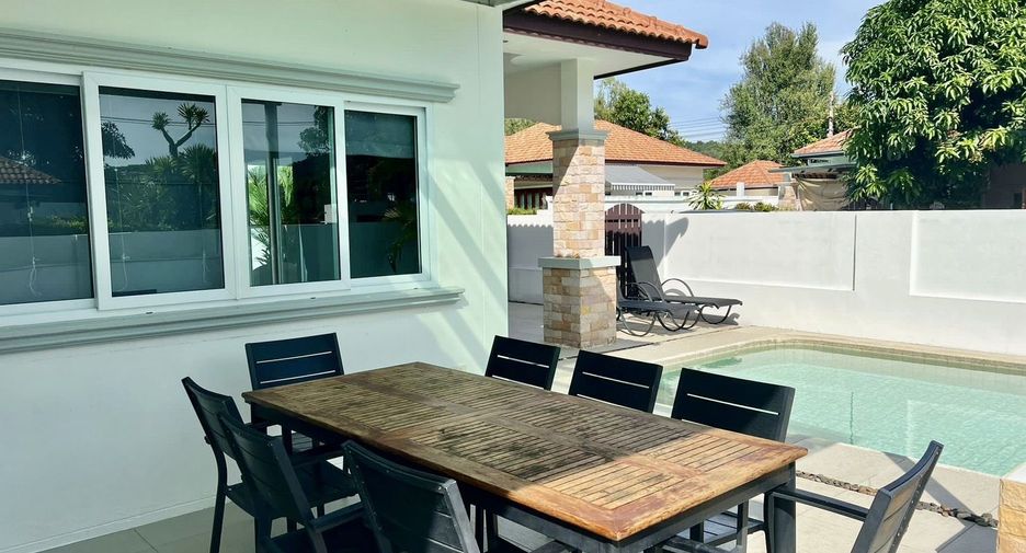 For rent 4 bedrooms villa in Hua Hin, Prachuap Khiri Khan