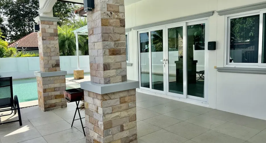 For rent 4 bedrooms villa in Hua Hin, Prachuap Khiri Khan