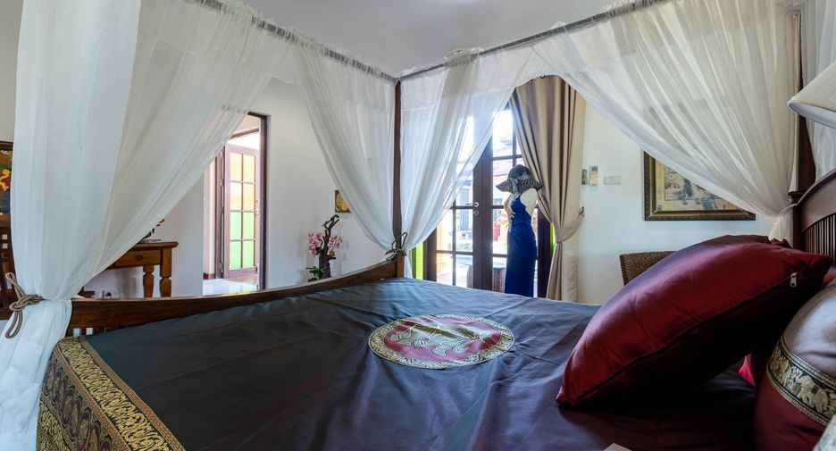 For sale 6 bedrooms villa in Hua Hin, Prachuap Khiri Khan