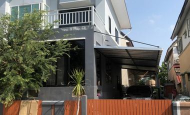 Casa en venta de 3 habitaciones en Bang Khun Thian, Bangkok