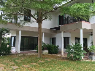 À vendre et à louer 3 chambres maison à Hua Hin, Prachuap Khiri Khan