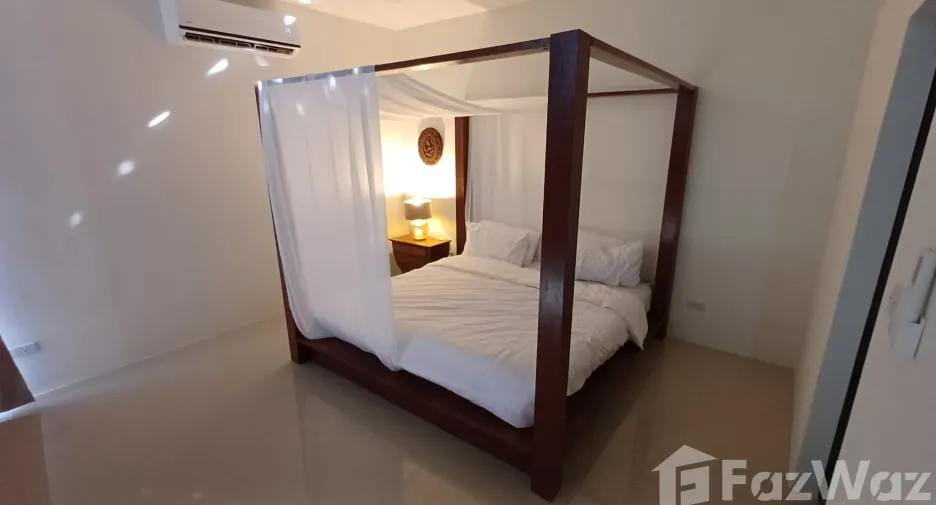 For rent 3 bedrooms villa in Chumphon Buri, Surin