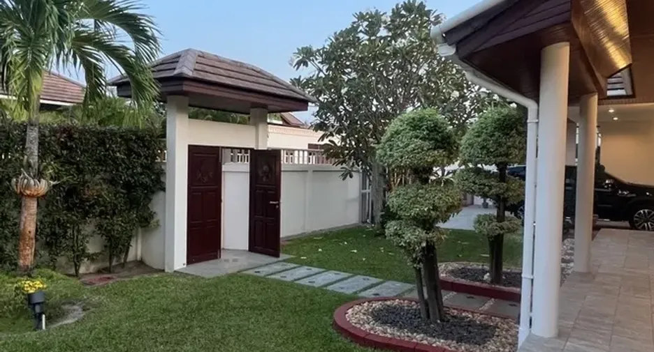 For sale 3 bedrooms villa in Hua Hin, Prachuap Khiri Khan