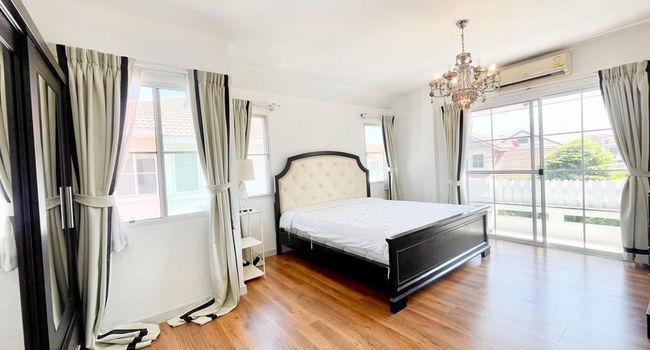 For rent 3 bedrooms house in Mueang Chiang Mai, Chiang Mai