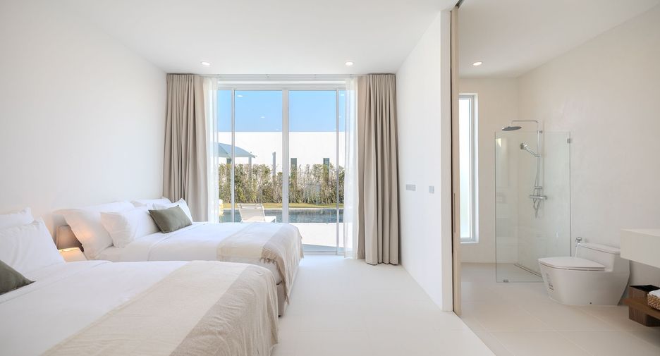 For rent 4 bedrooms villa in Hua Hin, Prachuap Khiri Khan