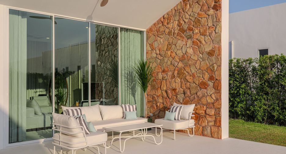 For rent 4 bedrooms villa in Hua Hin, Prachuap Khiri Khan