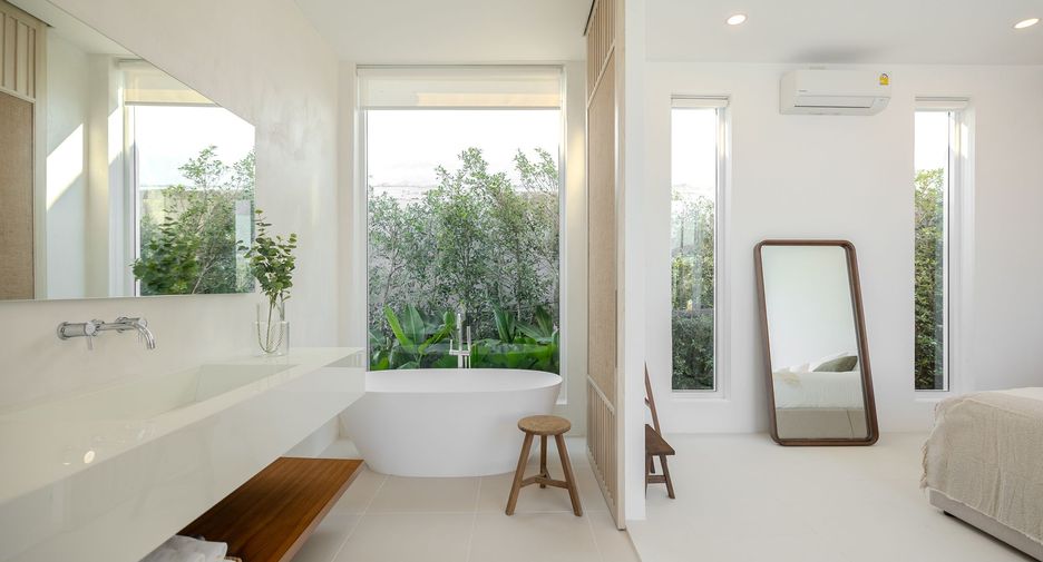 For rent 4 bedrooms villa in Hua Hin, Prachuap Khiri Khan