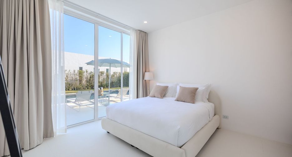 For rent 4 bedrooms villa in Hua Hin, Prachuap Khiri Khan