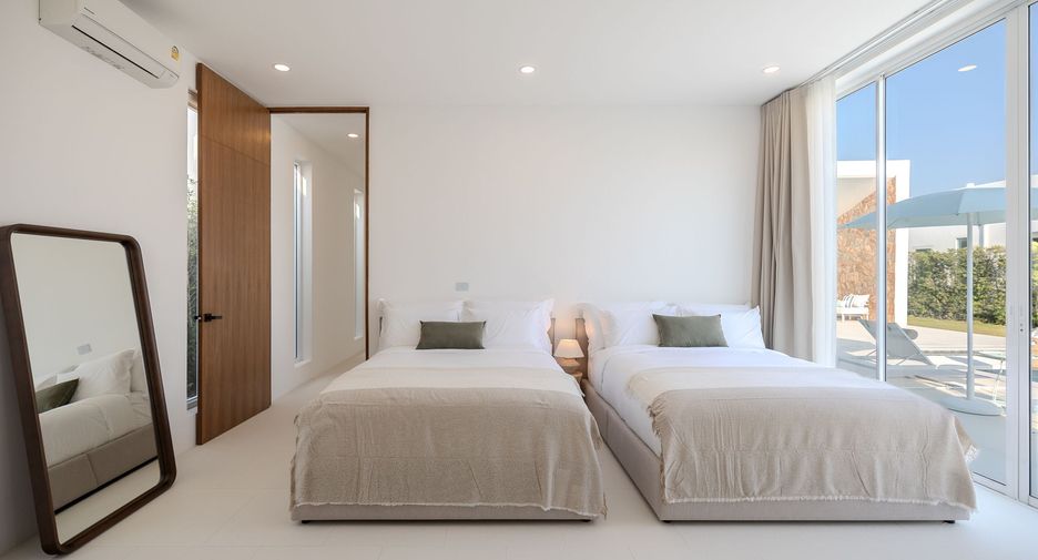 For rent 4 bedrooms villa in Hua Hin, Prachuap Khiri Khan