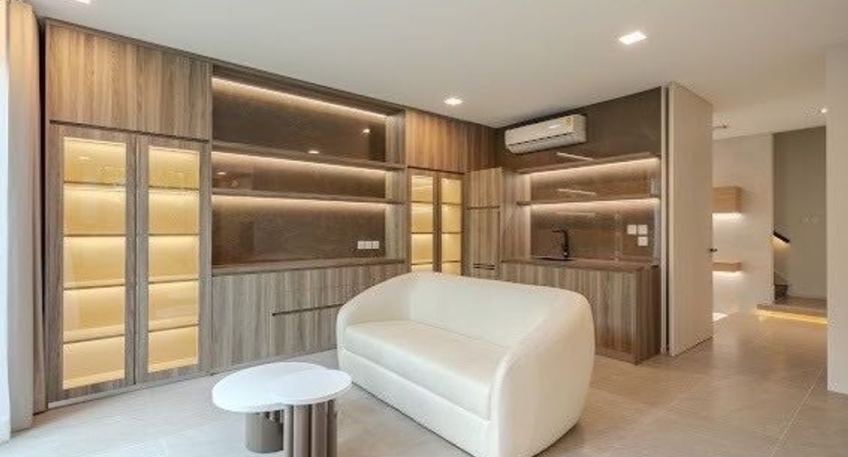 Продажа и аренда 4 спальни дом в Сапхан Сунг, Бангкок