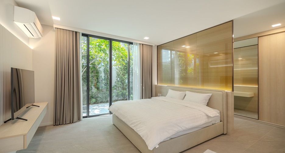 For sale and for rent 4 bedrooms house in Saphan Sung, Bangkok
