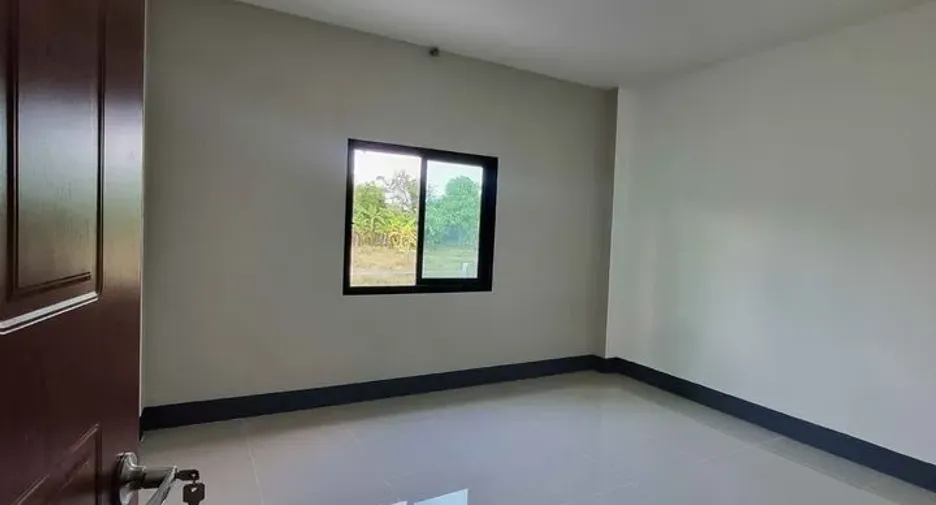 For sale 3 bedrooms house in Mueang Sakon Nakhon, Sakon Nakhon