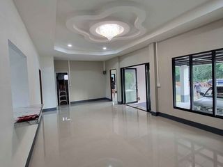 For sale 3 bedrooms house in Mueang Sakon Nakhon, Sakon Nakhon