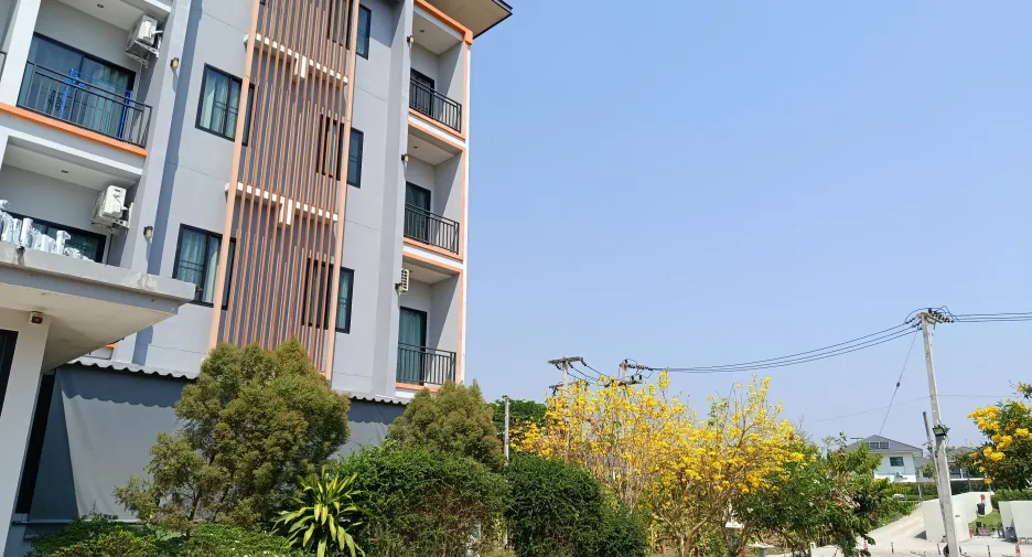 À vendre et à louer 21 chambres hôtel à Mueang Lampang, Lampang