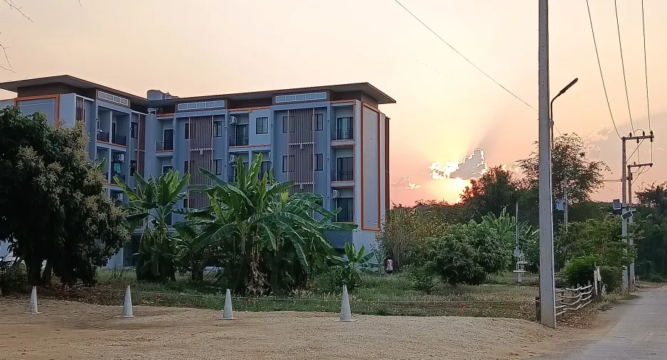 À vendre et à louer 21 chambres hôtel à Mueang Lampang, Lampang