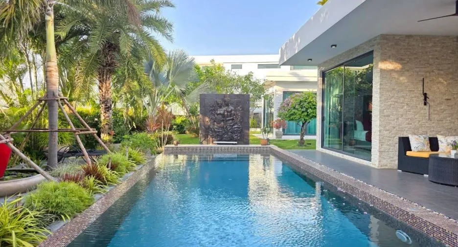 Villa zum Kauf mit 4 Zimmer in Hua Hin, Prachuap Khiri Khan