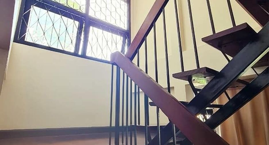 For sale 3 bedrooms house in Suan Luang, Bangkok