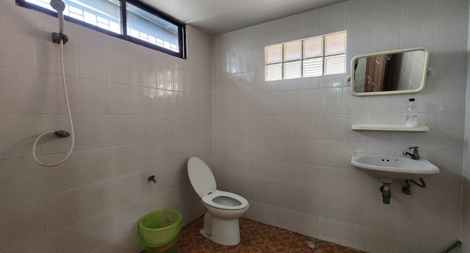 For sale 8 bedrooms retail Space in Mueang Samut Prakan, Samut Prakan