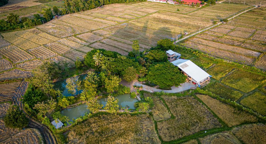 Продажа 8 спальни отель в Mueang Phrae, Пхрэ
