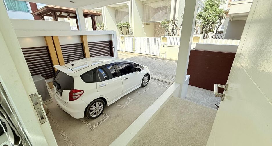 For sale 4 bedrooms villa in Cha Am, Phetchaburi