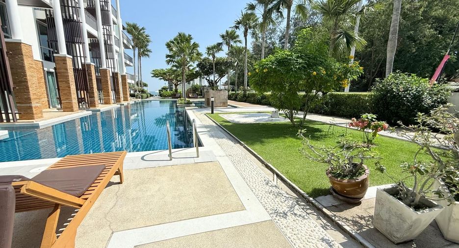 For sale 4 bedrooms villa in Cha Am, Phetchaburi