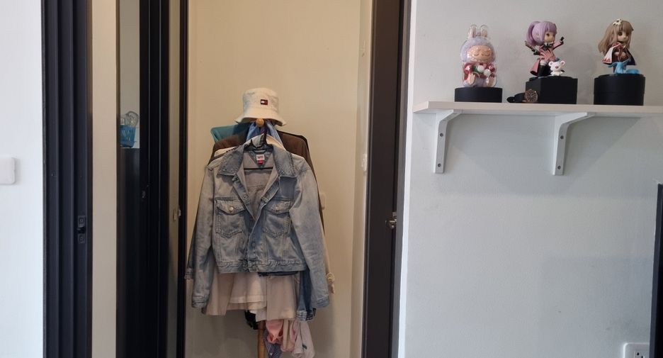 For sale 1 bed condo in Mueang Samut Prakan, Samut Prakan