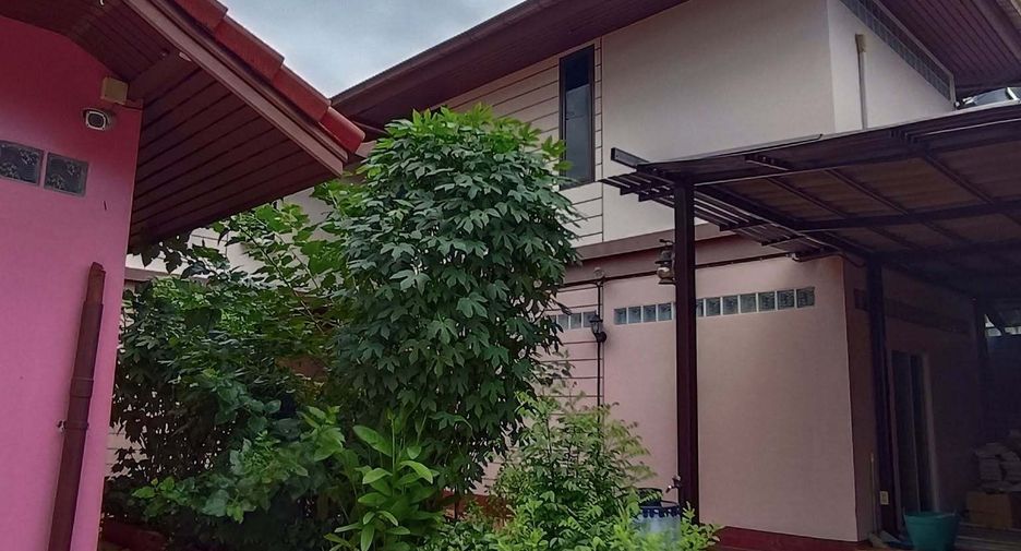 For sale 4 bedrooms house in Bangkok Noi, Bangkok