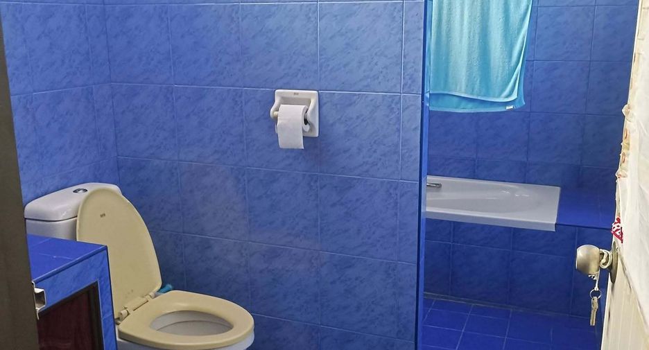 For sale 4 bedrooms house in Bangkok Noi, Bangkok