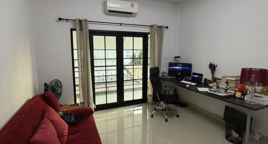 For rent 3 bedrooms house in Bang Lamung, Chonburi