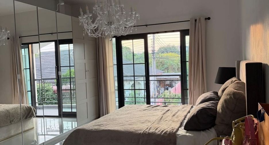 For rent 3 bedrooms house in Bang Lamung, Chonburi