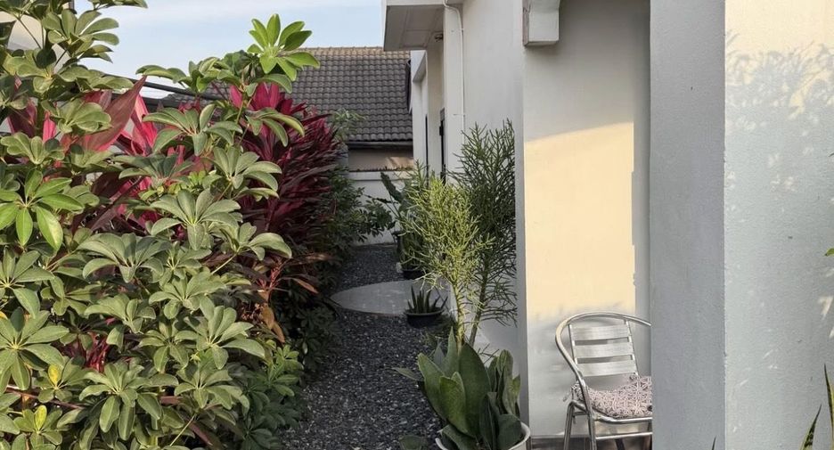 For rent 3 bedrooms house in Bang Lamung, Chonburi