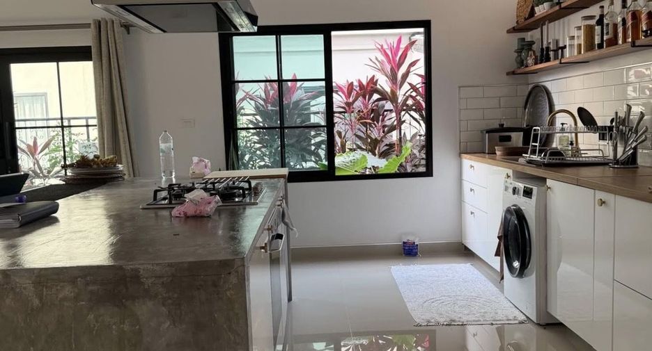 For rent 3 bedrooms house in Bang Lamung, Chonburi