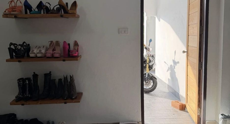 For rent 3 bedrooms house in Bang Lamung, Chonburi