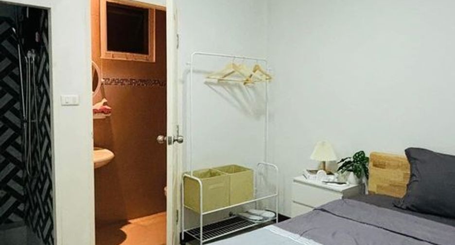 For sale 4 bedrooms townhouse in Mueang Chiang Mai, Chiang Mai
