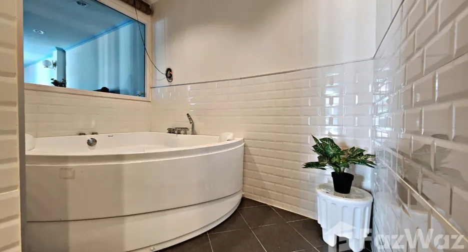 For rent 3 bedrooms villa in Hua Hin, Prachuap Khiri Khan